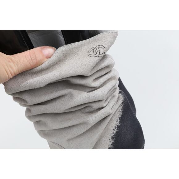 Chanel Suede Leather Slouchy Boots Cap Toe Knee High Heel Boots CC Logo Size 39 - Picture 11 of 16